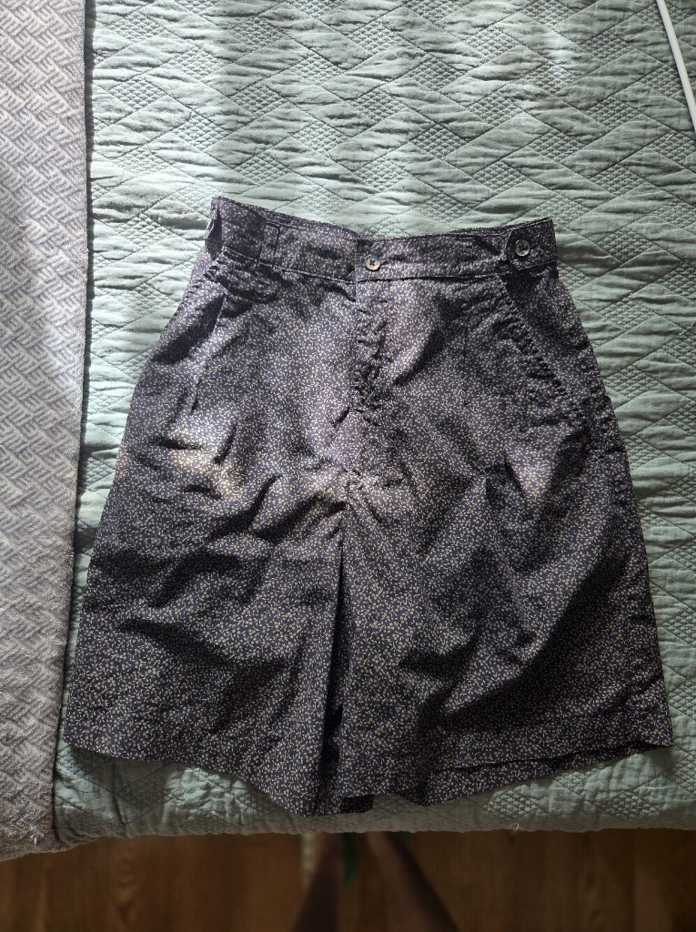Vintage GAP Women's Navy Tiny Floral Print Bermuda Shorts Circa 1990